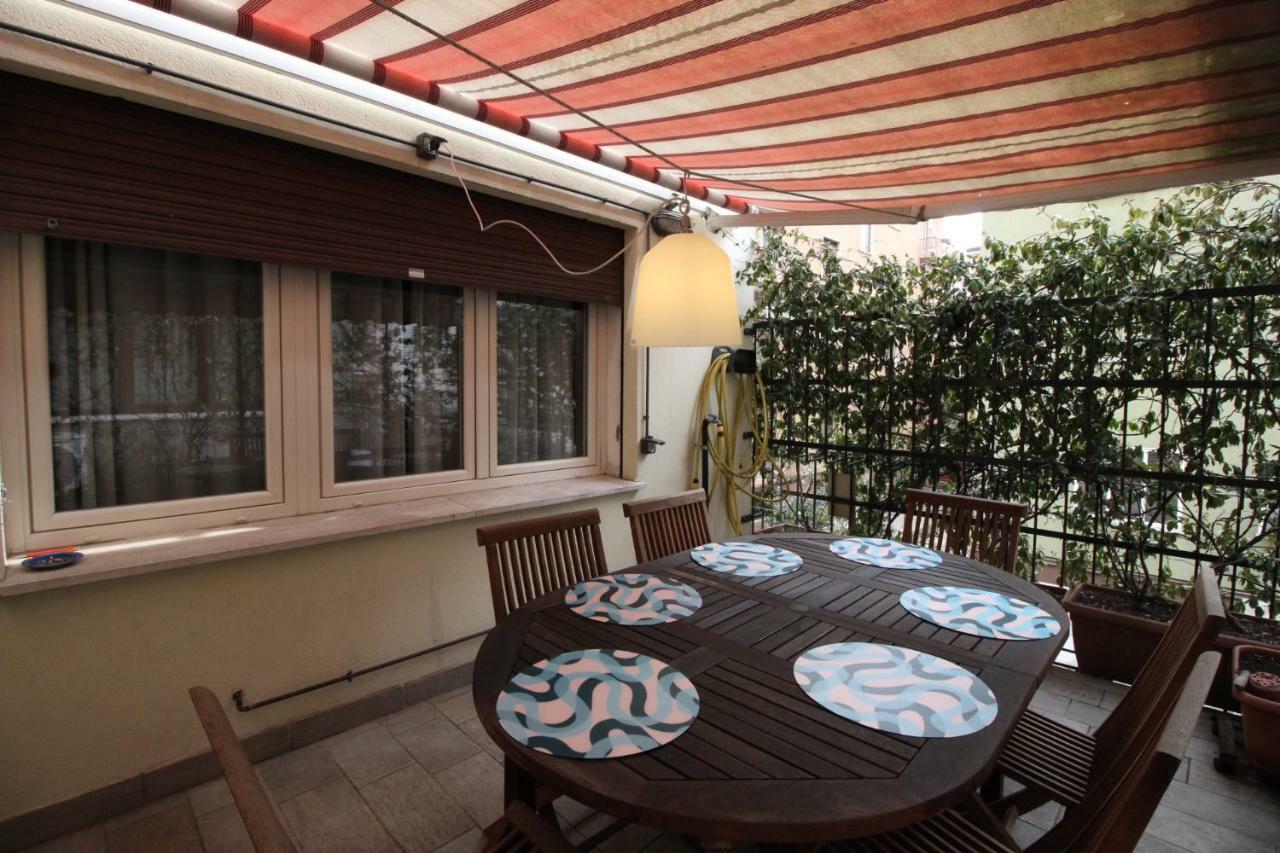 Casa-Mia Apartment เมสเตร ภายนอก รูปภาพ