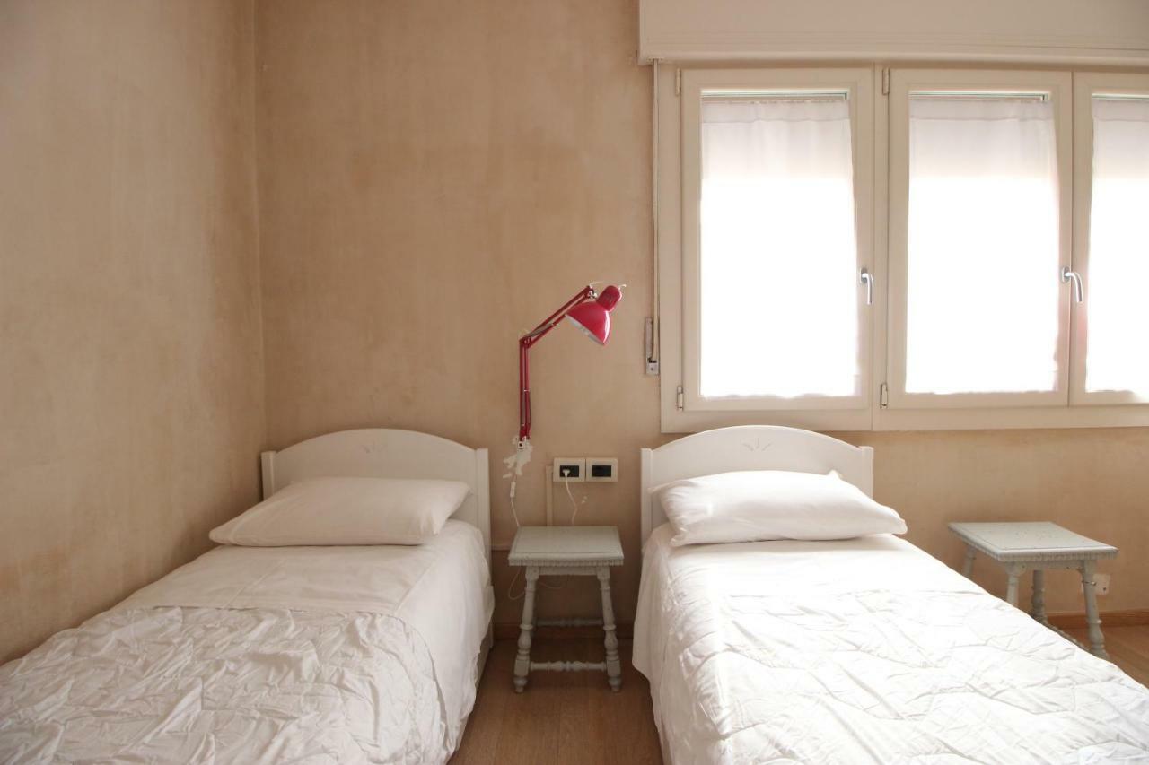Casa-Mia Apartment เมสเตร ภายนอก รูปภาพ